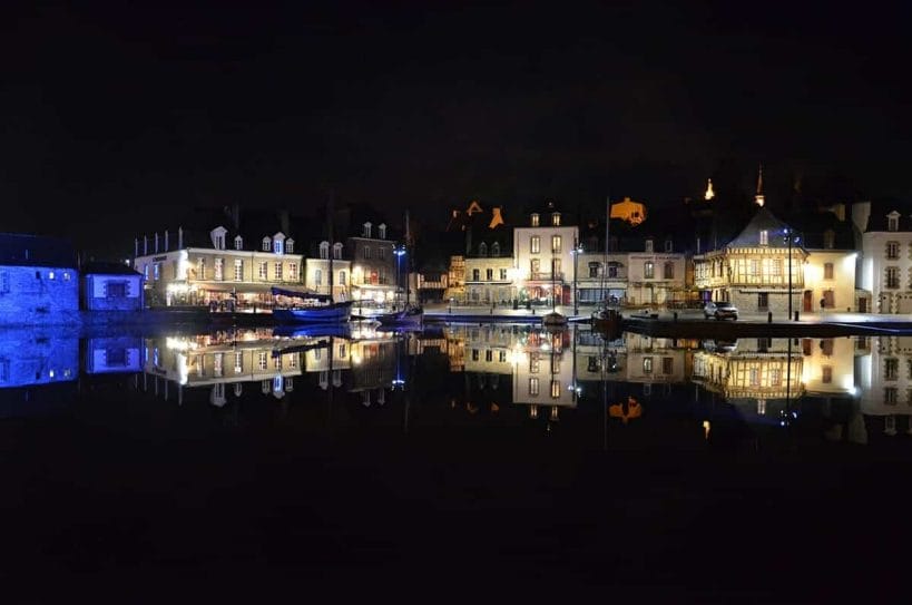 Port de Saint-Goustan de nuit
