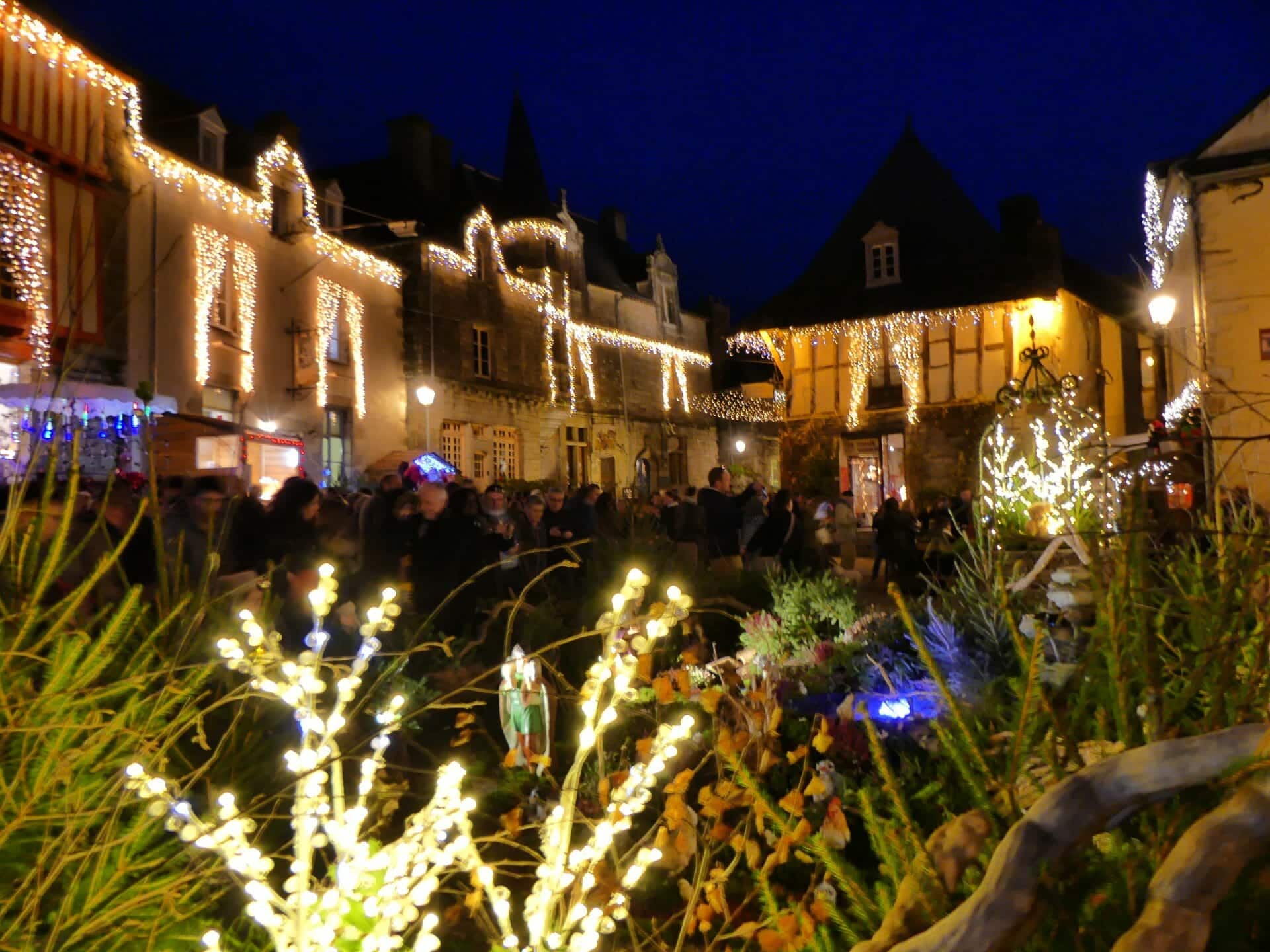 Illuminations de Noël à Rochefort-en-Terre dans le Morbihan en Bretagne